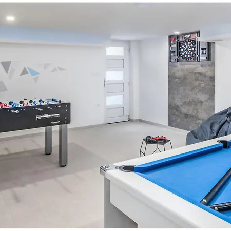 Villa Freya By Interhome Medolino