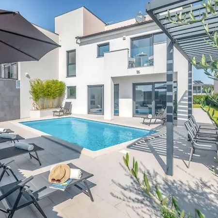 Freya By Interhome Medolino