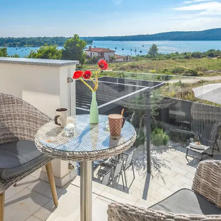 Freya By Interhome *