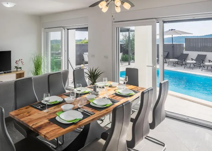 Freya By Interhome Medulin